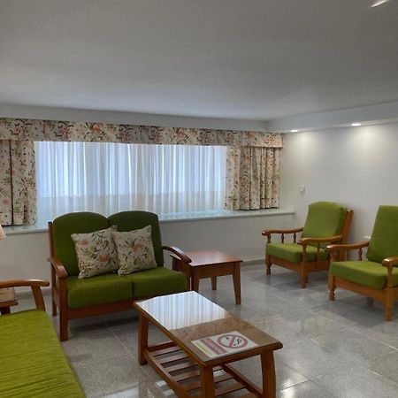 Emycanarias Holiday Homes Vecindario 베신다리오 외부 사진