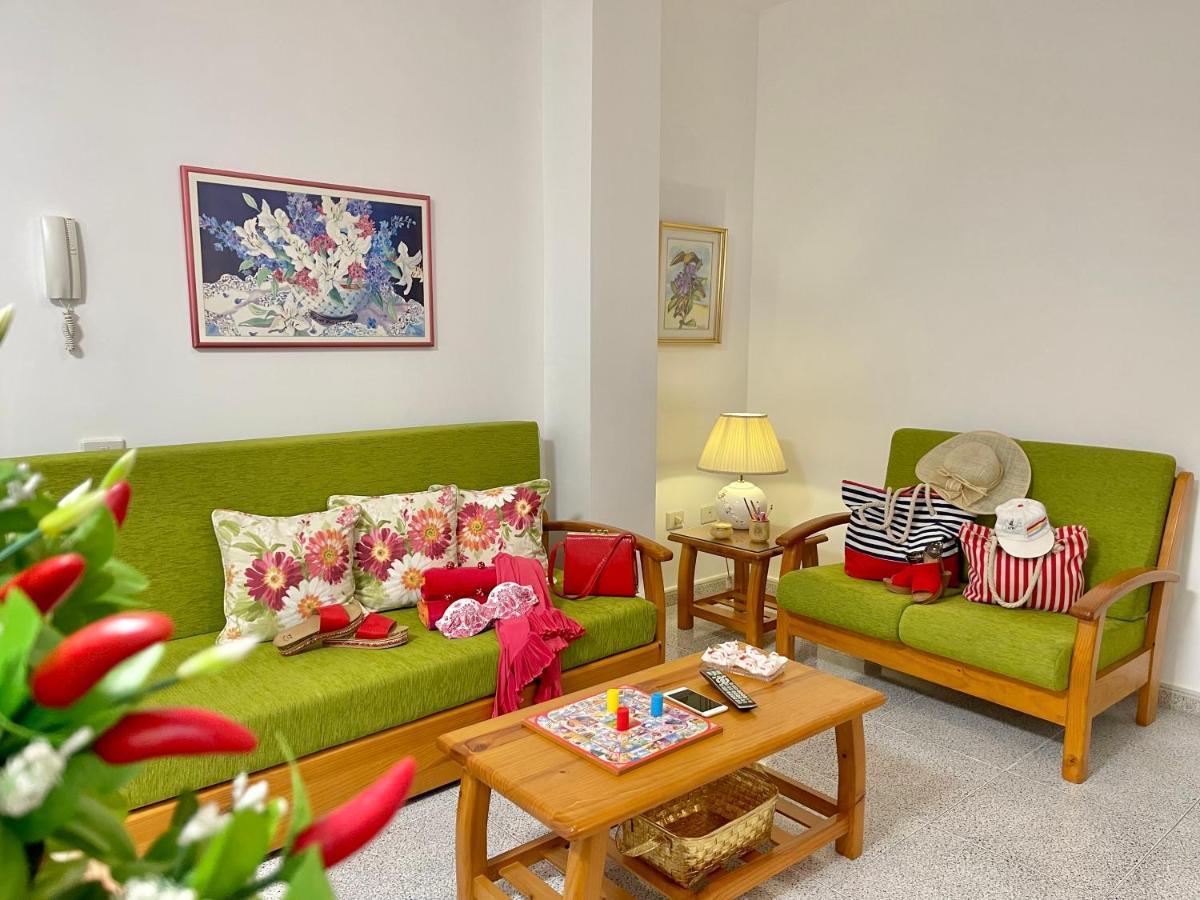Emycanarias Holiday Homes Vecindario 베신다리오 외부 사진