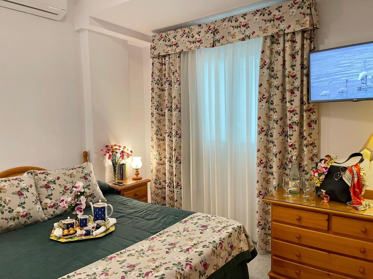 Emycanarias Holiday Homes Vecindario 베신다리오 외부 사진