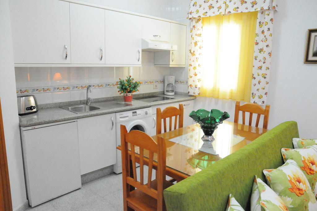 Emycanarias Holiday Homes Vecindario 베신다리오 객실 사진